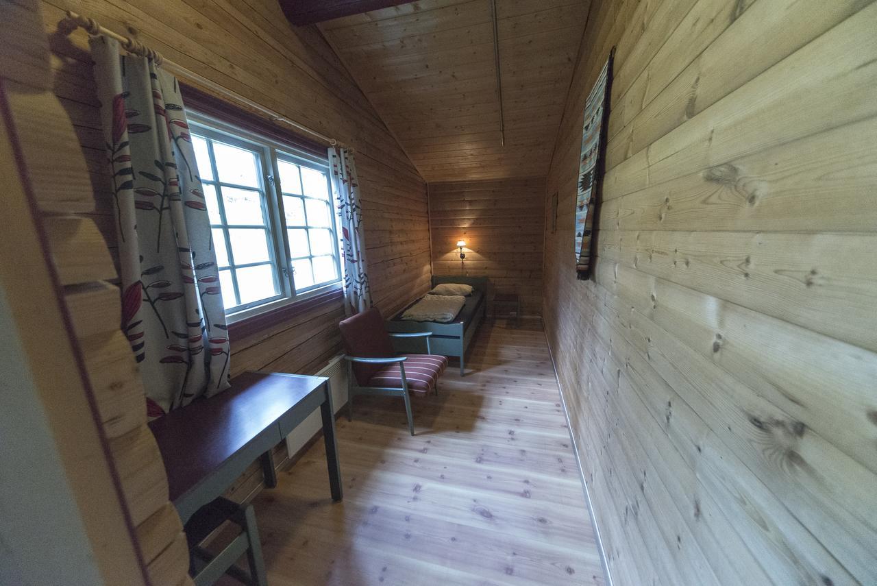 Dombas Hostel Exterior photo